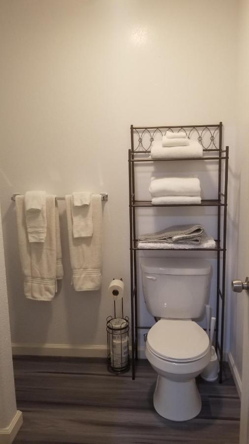 #1 New! Couples Getaway Self Checkin Studio Apt Keaau Luaran gambar