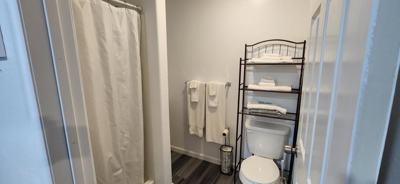 #1 New! Couples Getaway Self Checkin Studio Apt Keaau Luaran gambar