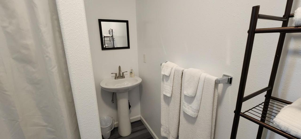 #1 New! Couples Getaway Self Checkin Studio Apt Keaau Luaran gambar