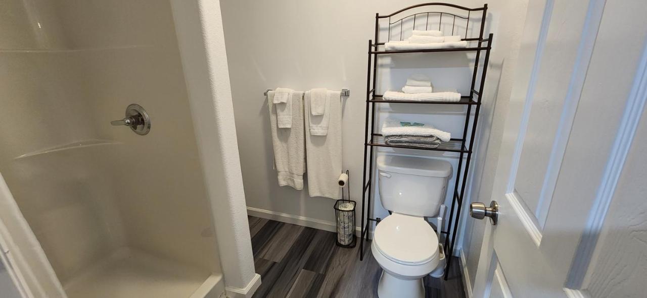 #1 New! Couples Getaway Self Checkin Studio Apt Keaau Luaran gambar